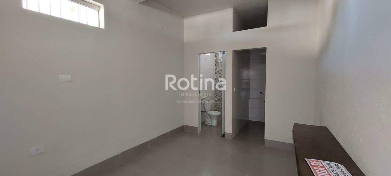 Kitnet para alugar, 1 quarto em Uberlândia no bairro Brasil no valor de R$ 800,00 - Rotina Imobiliária: 