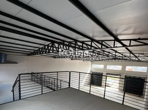 Galpão à venda, em Uberlândia no bairro Novo Mundo no valor de R$ 1.800.000,00 - Rotina Imobiliária: 