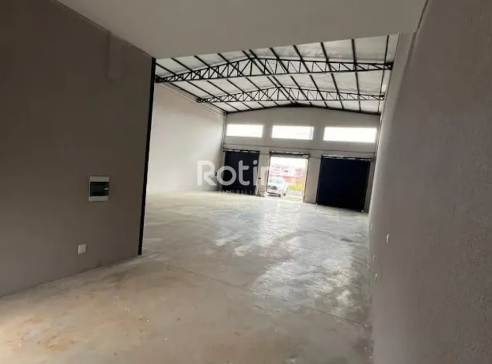 Galpão à venda, em Uberlândia no bairro Novo Mundo no valor de R$ 1.800.000,00 - Rotina Imobiliária: 