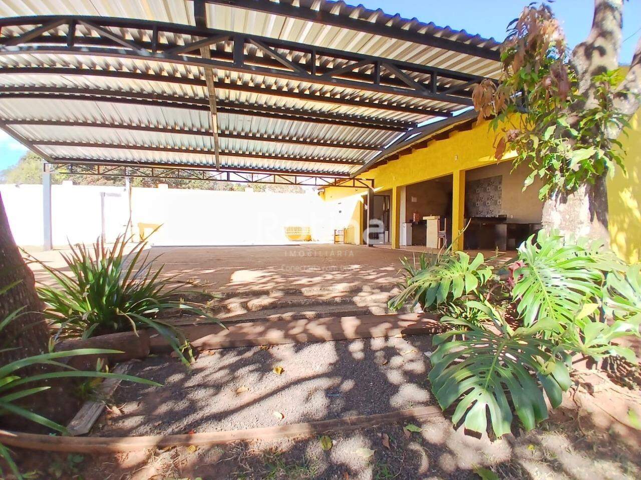 Chacara para alugar, 3 quartos em Uberlândia no bairro Panorama no valor de R$ 5.000,00 - Rotina Imobiliária: 