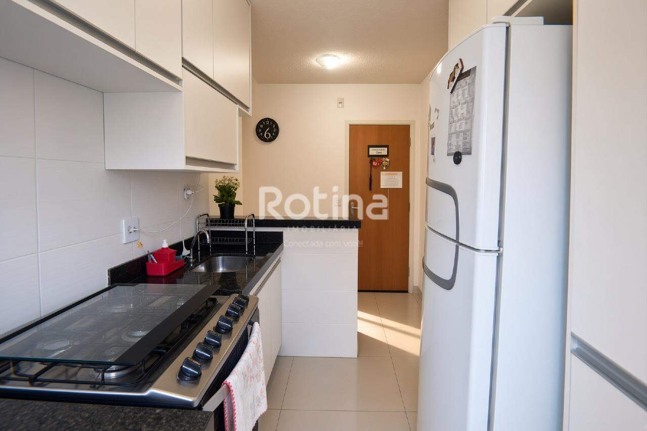 Apartamento à venda, 3 quartos em Uberlândia no bairro Mansour no valor de R$ 210.000,00 - Rotina Imobiliária: 