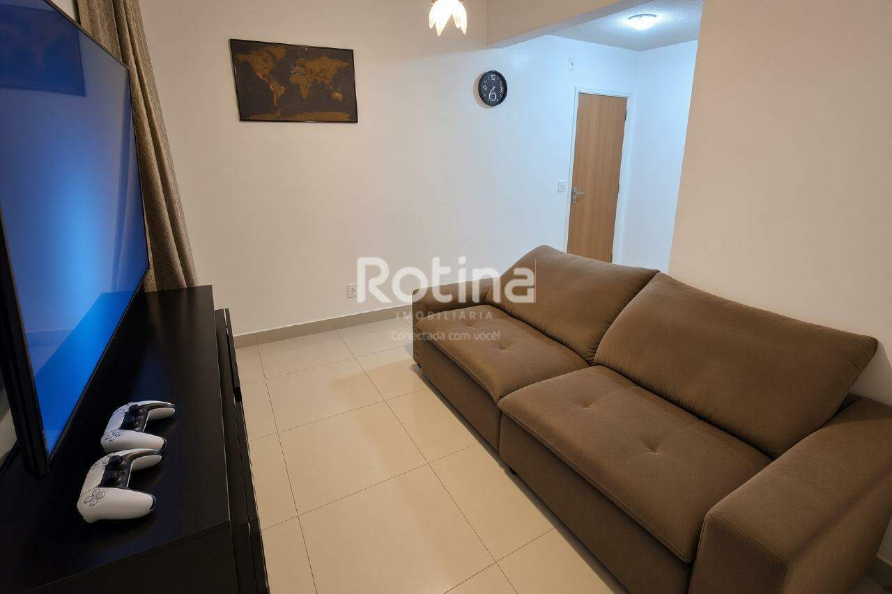 Apartamento à venda, 3 quartos em Uberlândia no bairro Mansour no valor de R$ 210.000,00 - Rotina Imobiliária: 