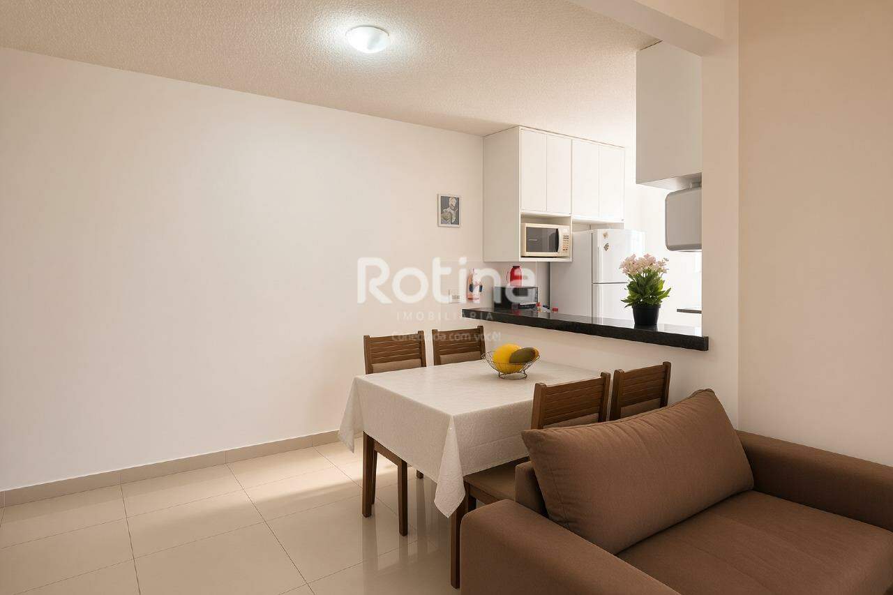 Apartamento à venda, 3 quartos em Uberlândia no bairro Mansour no valor de R$ 210.000,00 - Rotina Imobiliária: 