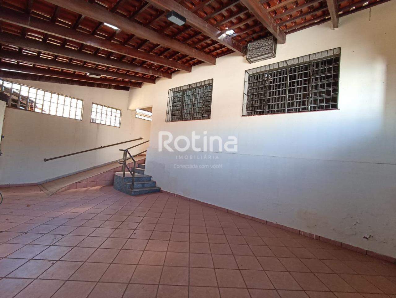 Casa à venda, 3 quartos em Uberlândia no bairro Lídice no valor de R$ 700.000,00 - Rotina Imobiliária: 