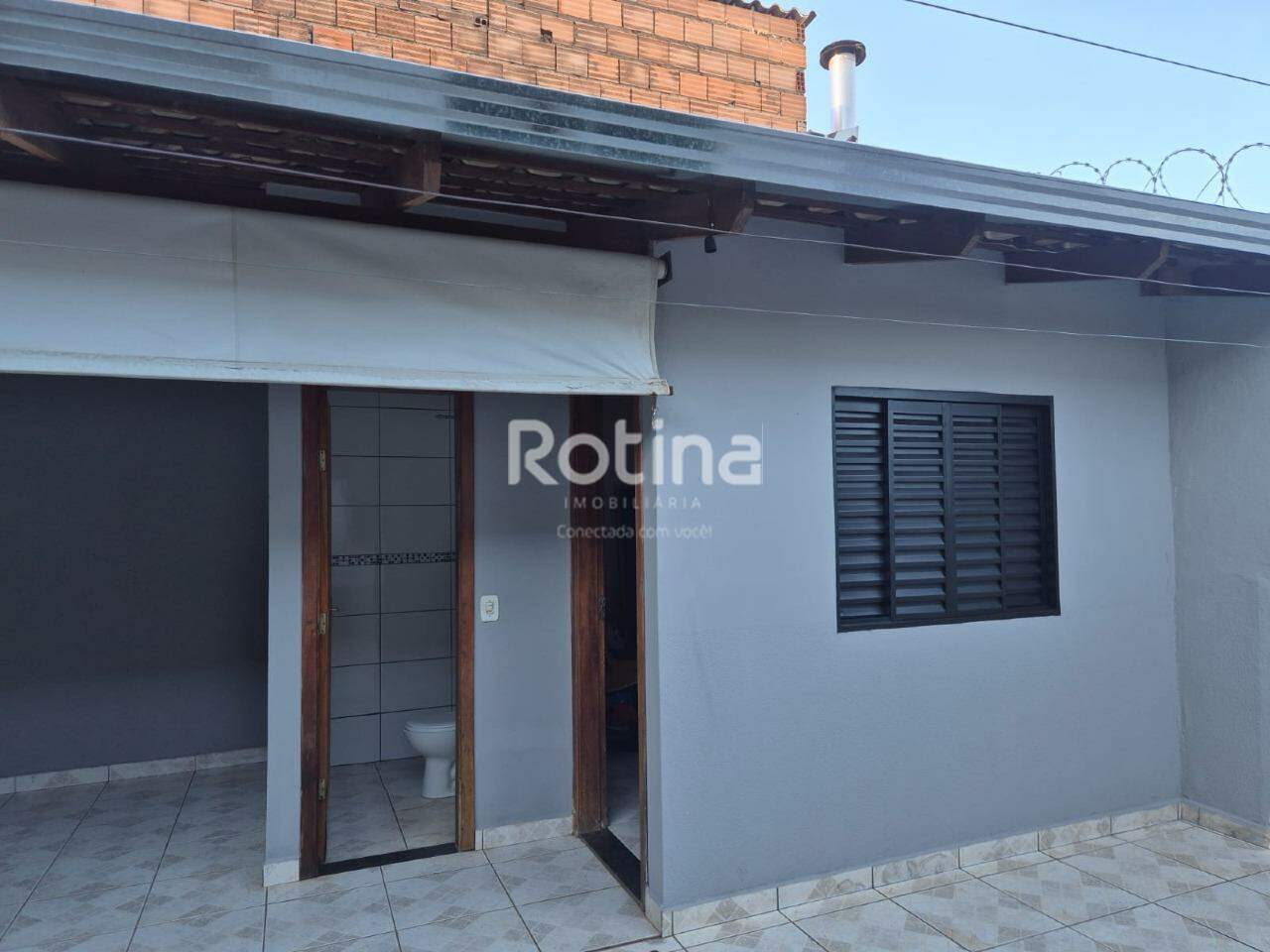Casa à venda, 4 quartos em Uberlândia no bairro Jardim das Palmeiras no valor de R$ 450.000,00 - Rotina Imobiliária: 