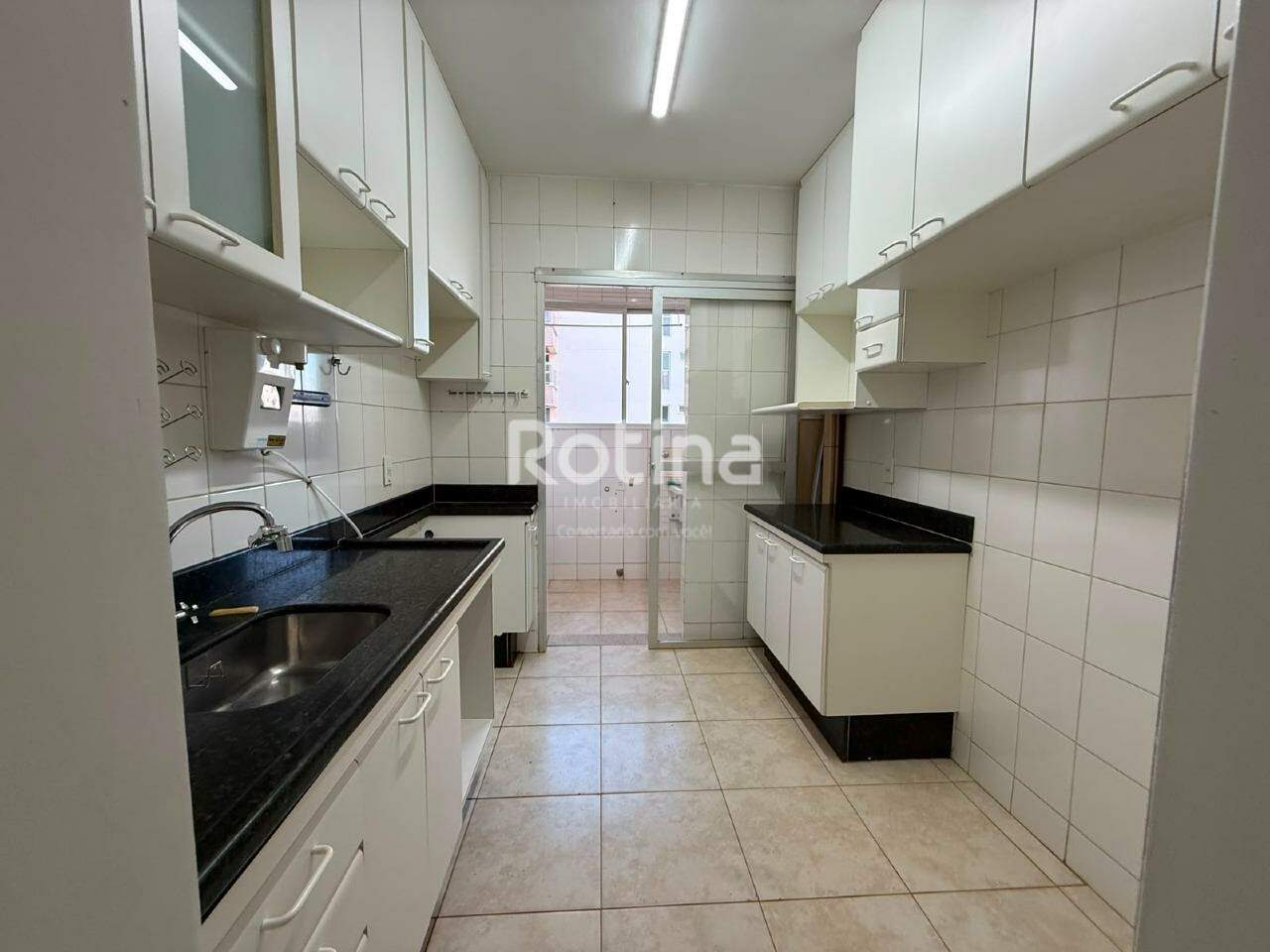 Apartamento à venda, 3 quartos em Uberlândia no bairro Copacabana no valor de R$ 530.000,00 - Rotina Imobiliária: 