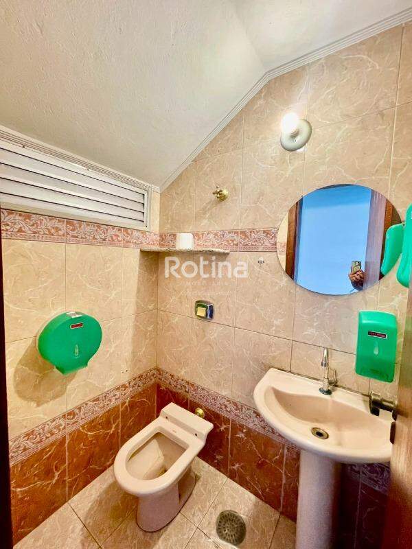 Comercial à venda, em Uberlândia no bairro Nossa Senhora Aparecida no valor de R$ 2.100.000,00 - Rotina Imobiliária: 
