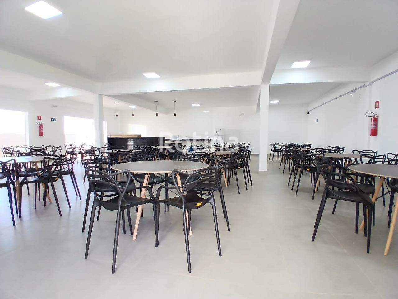 Apartamento para alugar, 2 quartos em Uberlândia no bairro Novo Mundo no valor de R$ 1.200,00 - Rotina Imobiliária: 