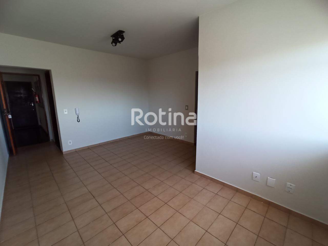 Apartamento para alugar, 3 quartos em Uberlândia no bairro Santa Mônica no valor de R$ 1.500,00 - Rotina Imobiliária: 