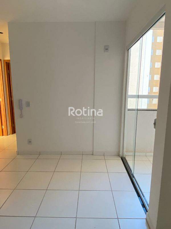 Apartamento para alugar, 2 quartos em Uberlândia no bairro Residencial Lago Azul no valor de R$ 1.200,00 - Rotina Imobiliária: 