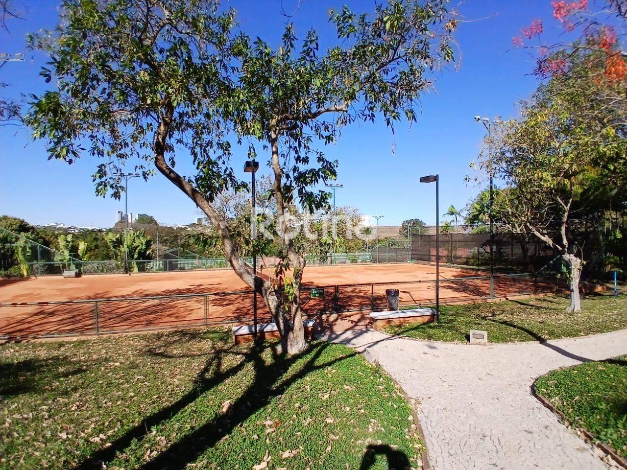 Casa Condomínio Fechado para alugar, 3 quartos em Uberlândia no bairro Cond. Jardins Roma no valor de R$ 10.500,00 - Rotina Imobiliária: 