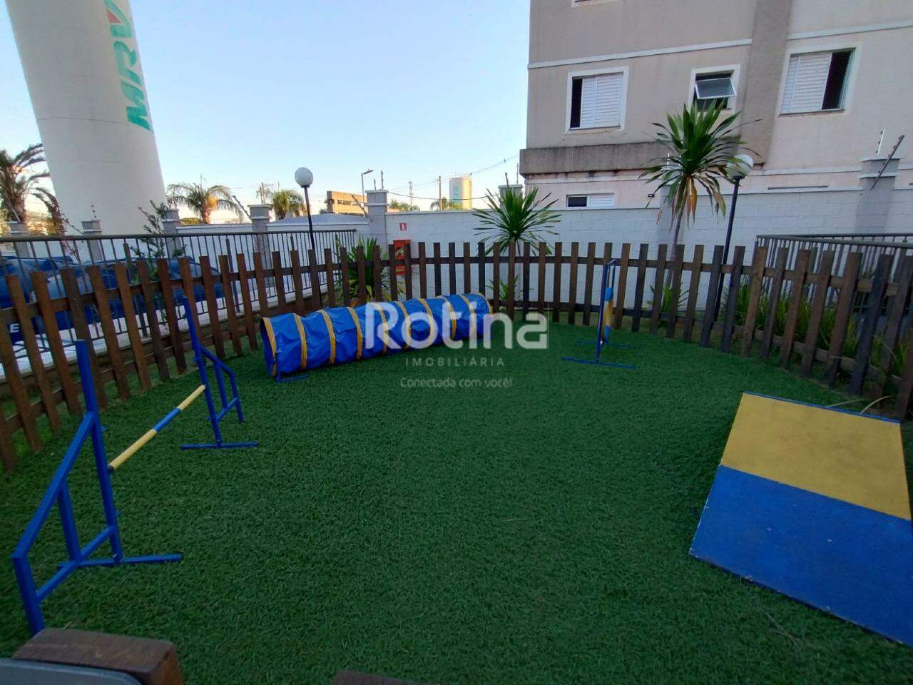 Apartamento para alugar, 2 quartos em Uberlândia no bairro Jardim Patrícia no valor de R$ 1.500,00 - Rotina Imobiliária: 