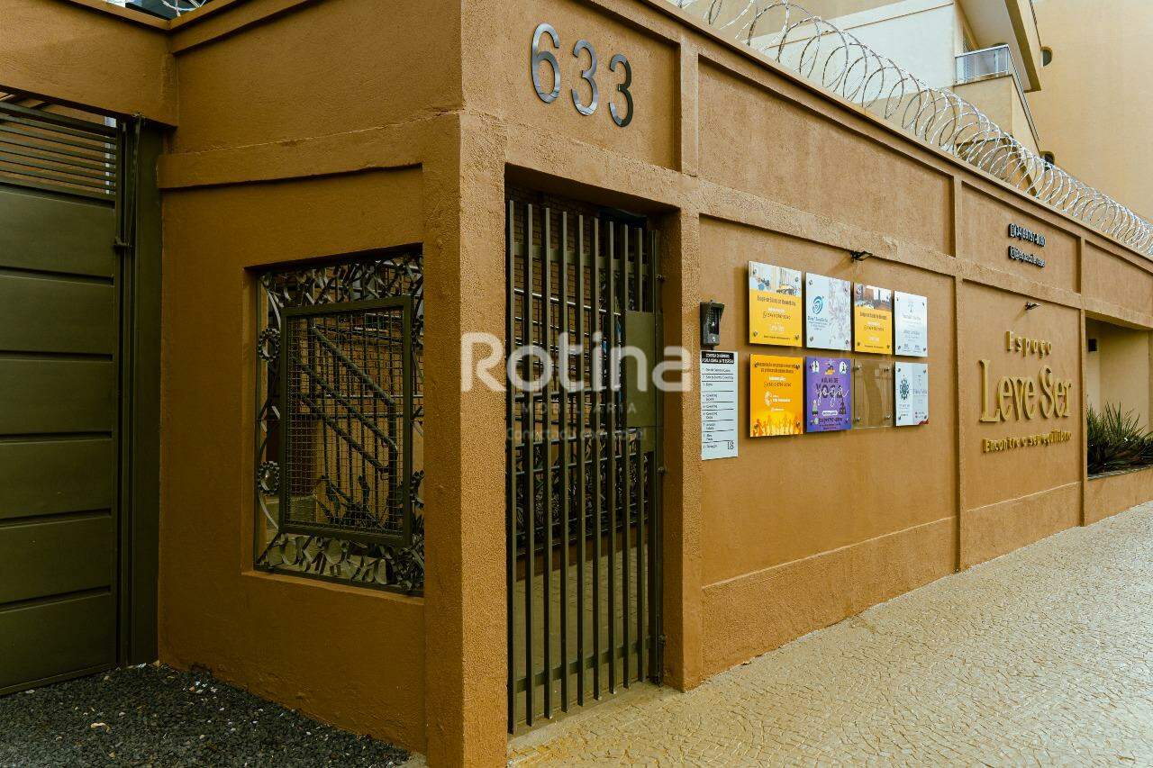 Sala para alugar, em Uberlândia no bairro Nossa Senhora Aparecida no valor de R$ 2.470,00 - Rotina Imobiliária: 