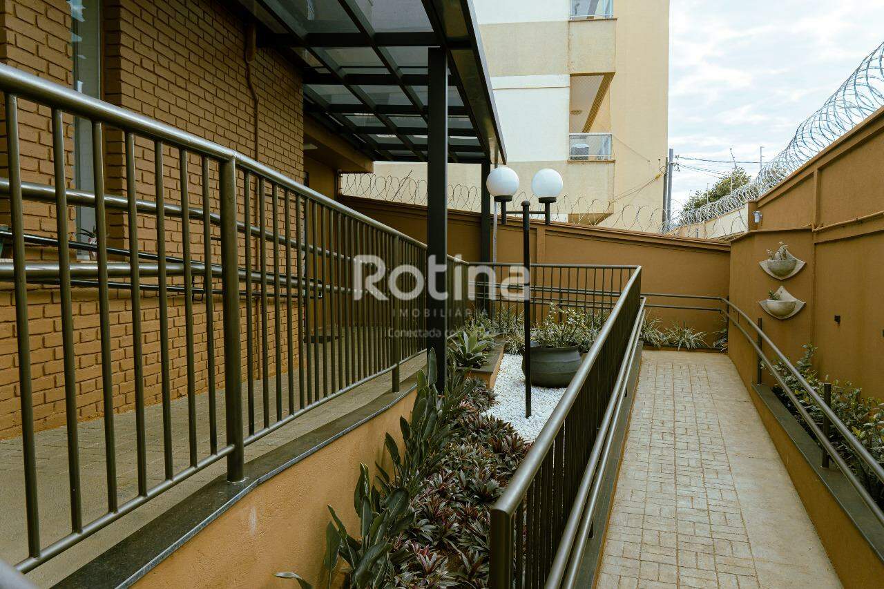 Sala para alugar, em Uberlândia no bairro Nossa Senhora Aparecida no valor de R$ 2.470,00 - Rotina Imobiliária: 