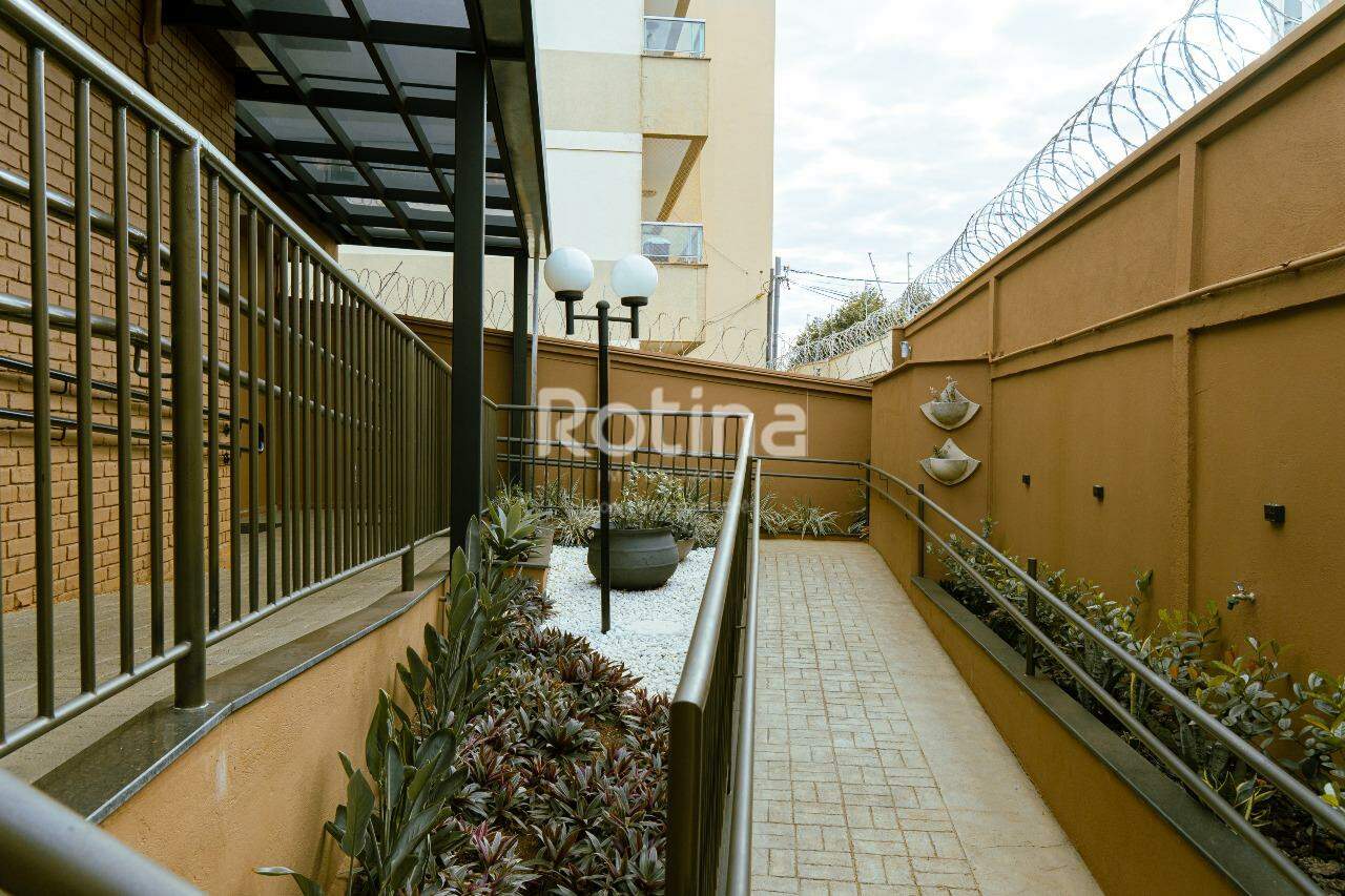 Sala para alugar, em Uberlândia no bairro Nossa Senhora Aparecida no valor de R$ 2.680,00 - Rotina Imobiliária: 