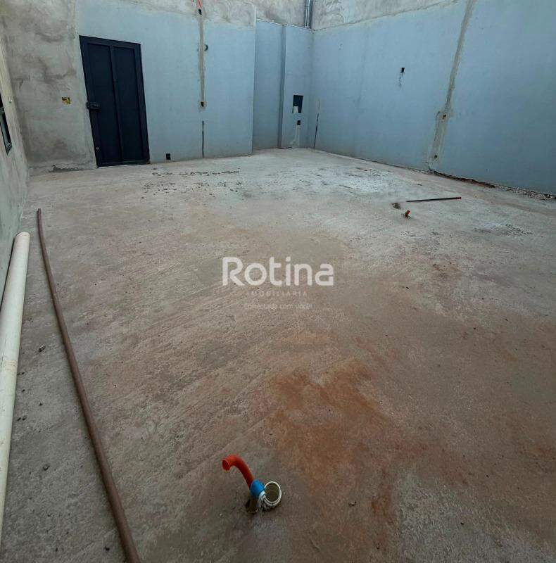 Loja para alugar, em Uberlândia no bairro Patrimônio no valor de R$ 2.500,00 - Rotina Imobiliária: 