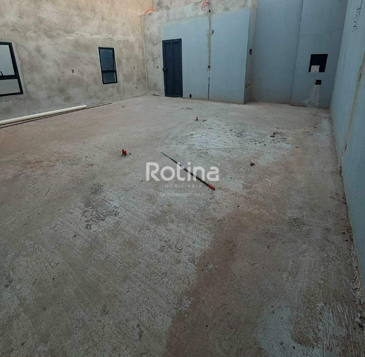 Loja para alugar, em Uberlândia no bairro Patrimônio no valor de R$ 2.500,00 - Rotina Imobiliária: 