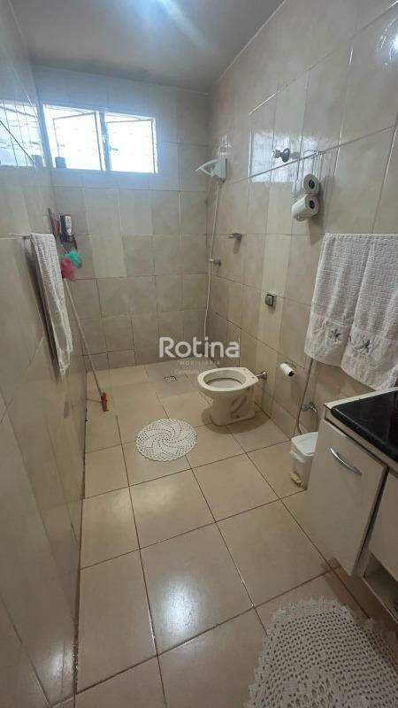 Casa à venda, 2 quartos em Uberlândia no bairro Martins no valor de R$ 370.000,00 - Rotina Imobiliária: 