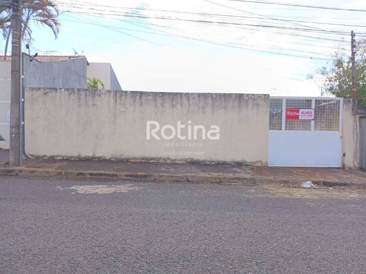 Terreno para alugar, em Uberlândia no bairro Santa Mônica no valor de R$ 1.200,00 - Rotina Imobiliária: 