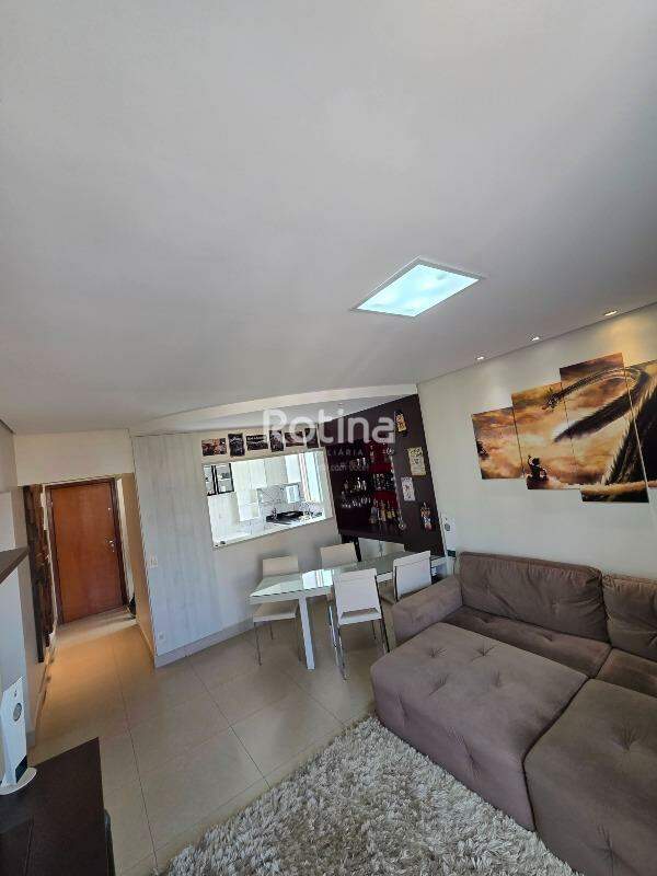 Apartamento à venda, 2 quartos em Uberlândia no bairro Santa Mônica no valor de R$ 485.000,00 - Rotina Imobiliária: 