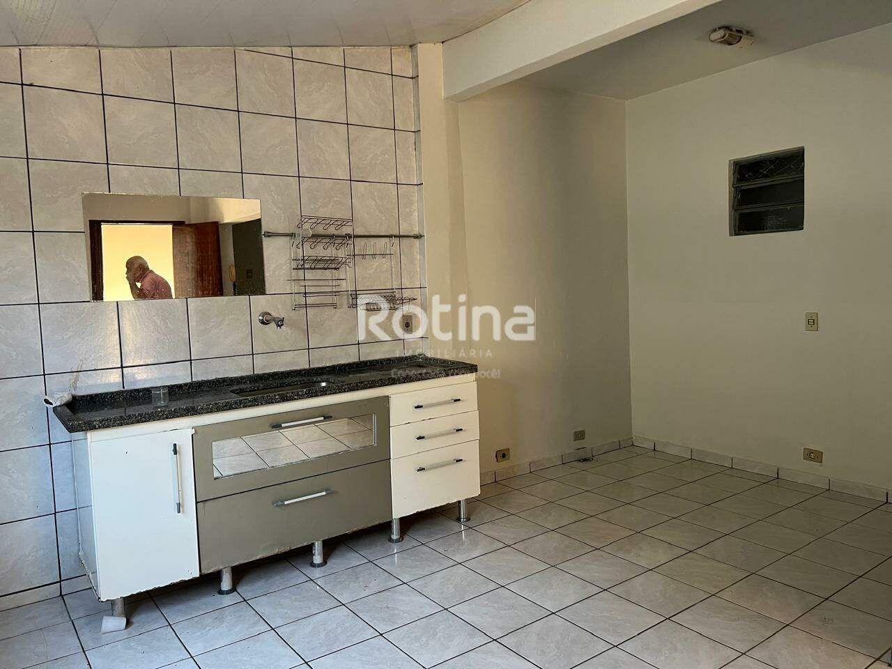 Casa à venda, 3 quartos em Uberlândia no bairro Nossa Senhora das Graças no valor de R$ 400.000,00 - Rotina Imobiliária: 