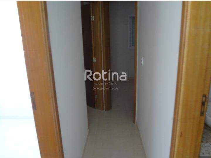 Apartamento à venda, 3 quartos em Uberlândia no bairro Bosque dos Buritis no valor de R$ 320.000,00 - Rotina Imobiliária: 
