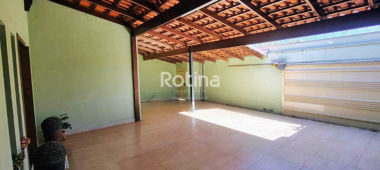 Casa à venda, 3 quartos em Uberlândia no bairro Shopping Park no valor de R$ 550.000,00 - Rotina Imobiliária: 