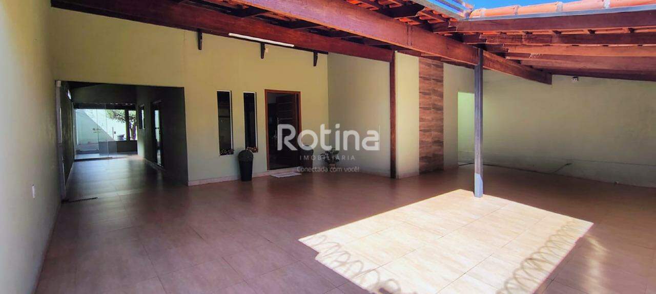 Casa à venda, 3 quartos em Uberlândia no bairro Shopping Park no valor de R$ 550.000,00 - Rotina Imobiliária: 