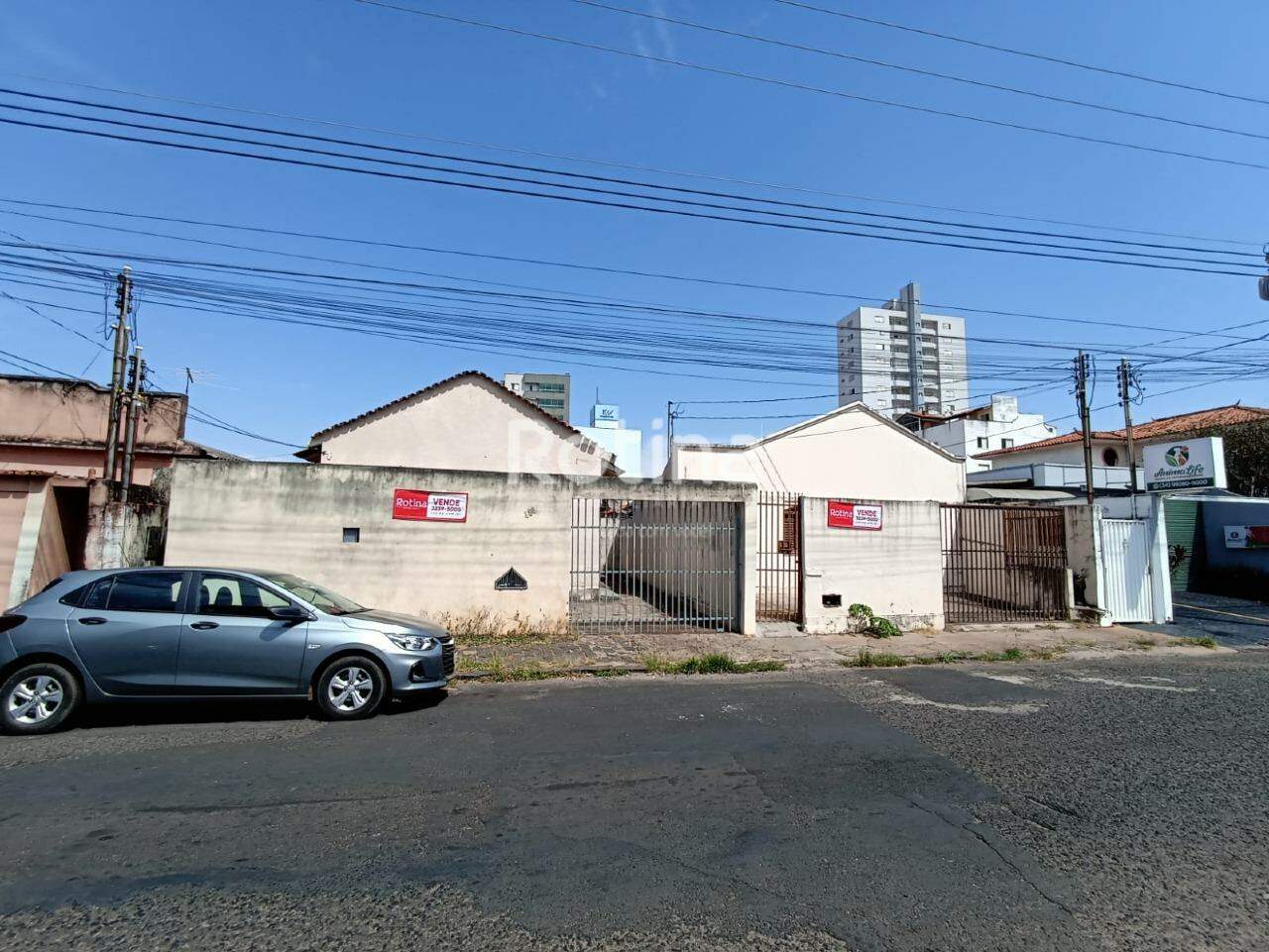 Terreno à venda, em Uberlândia no bairro Nossa Senhora Aparecida no valor de R$ 1.200.000,00 - Rotina Imobiliária: 