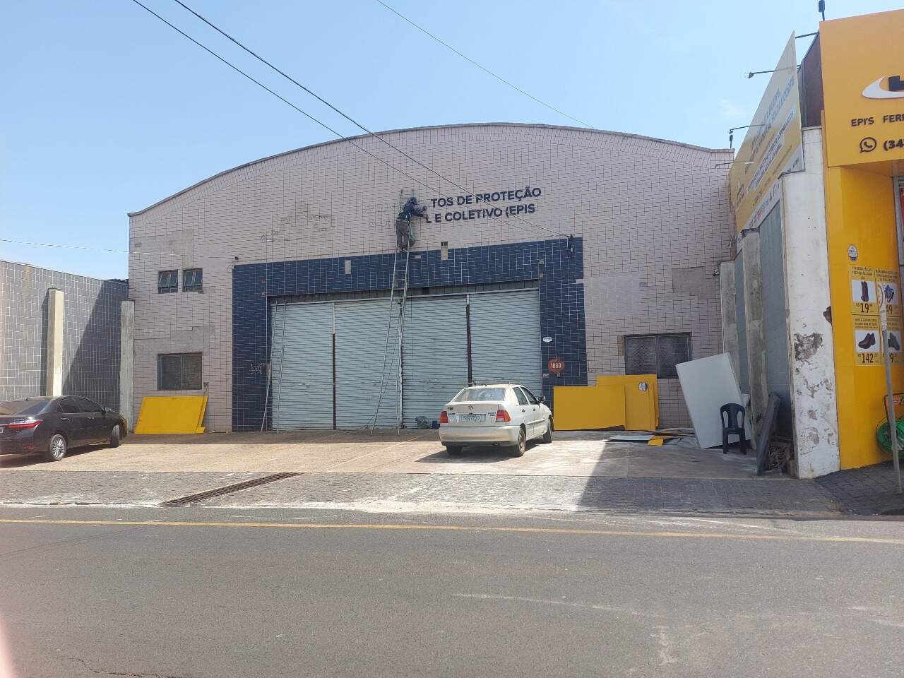 Galpão para alugar, em Uberlândia no bairro Brasil no valor de R$ 16.000,00 - Rotina Imobiliária: 