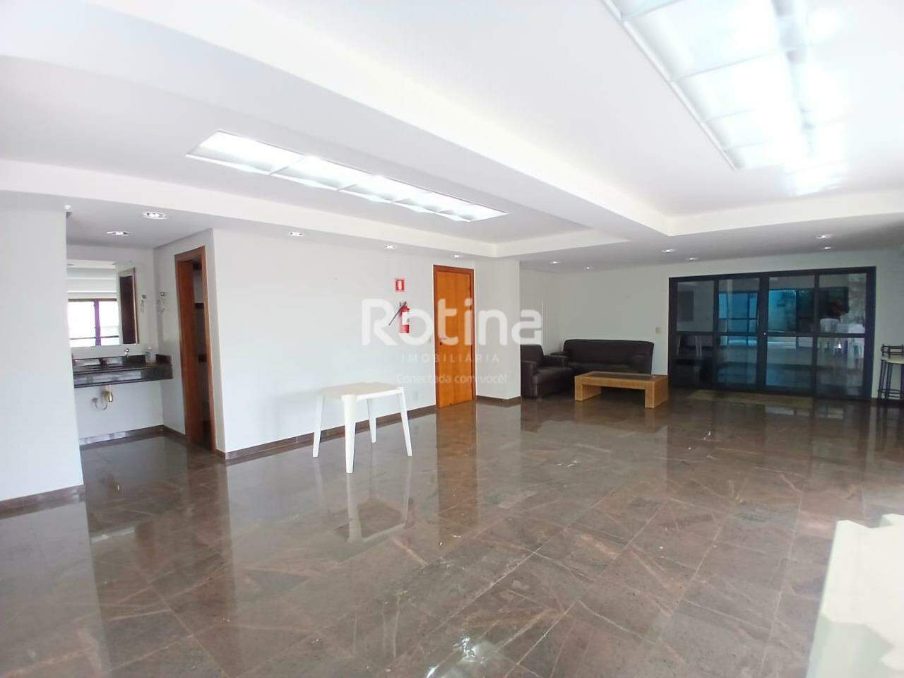 Apartamento para alugar, 2 quartos em Uberlândia no bairro Fundinho no valor de R$ 2.200,00 - Rotina Imobiliária: 