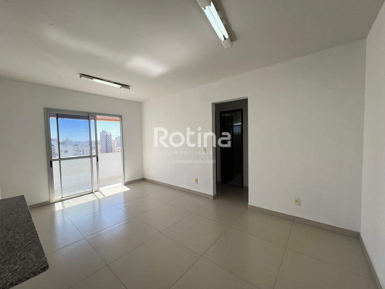 Apartamento à venda, 2 quartos em Uberlândia no bairro Centro no valor de R$ 330.000,00 - Rotina Imobiliária: 
