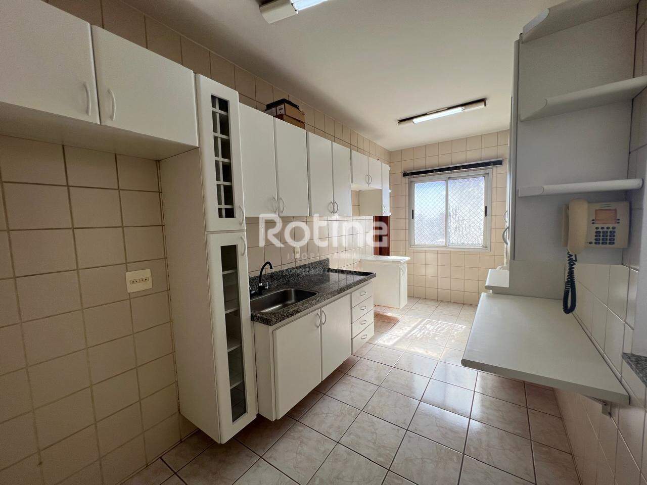 Apartamento à venda, 2 quartos em Uberlândia no bairro Centro no valor de R$ 330.000,00 - Rotina Imobiliária: 