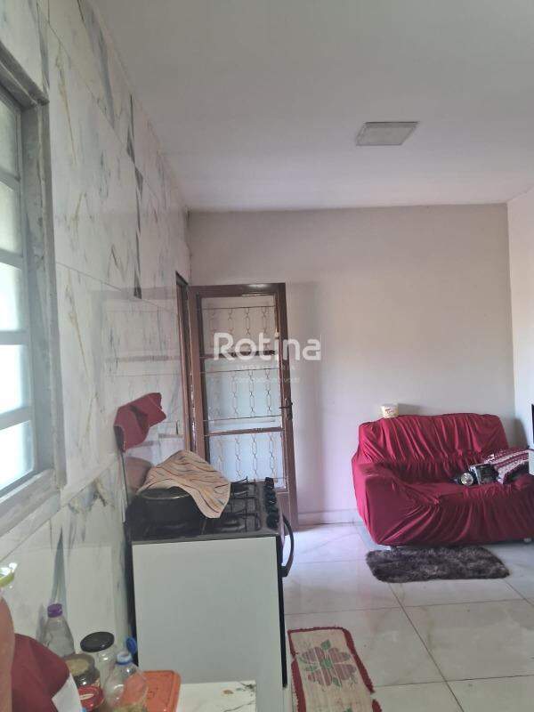 Chacara à venda, 2 quartos em Monte Alegre no bairro AREA RURAL no valor de R$ 250.000,00 - Rotina Imobiliária: 
