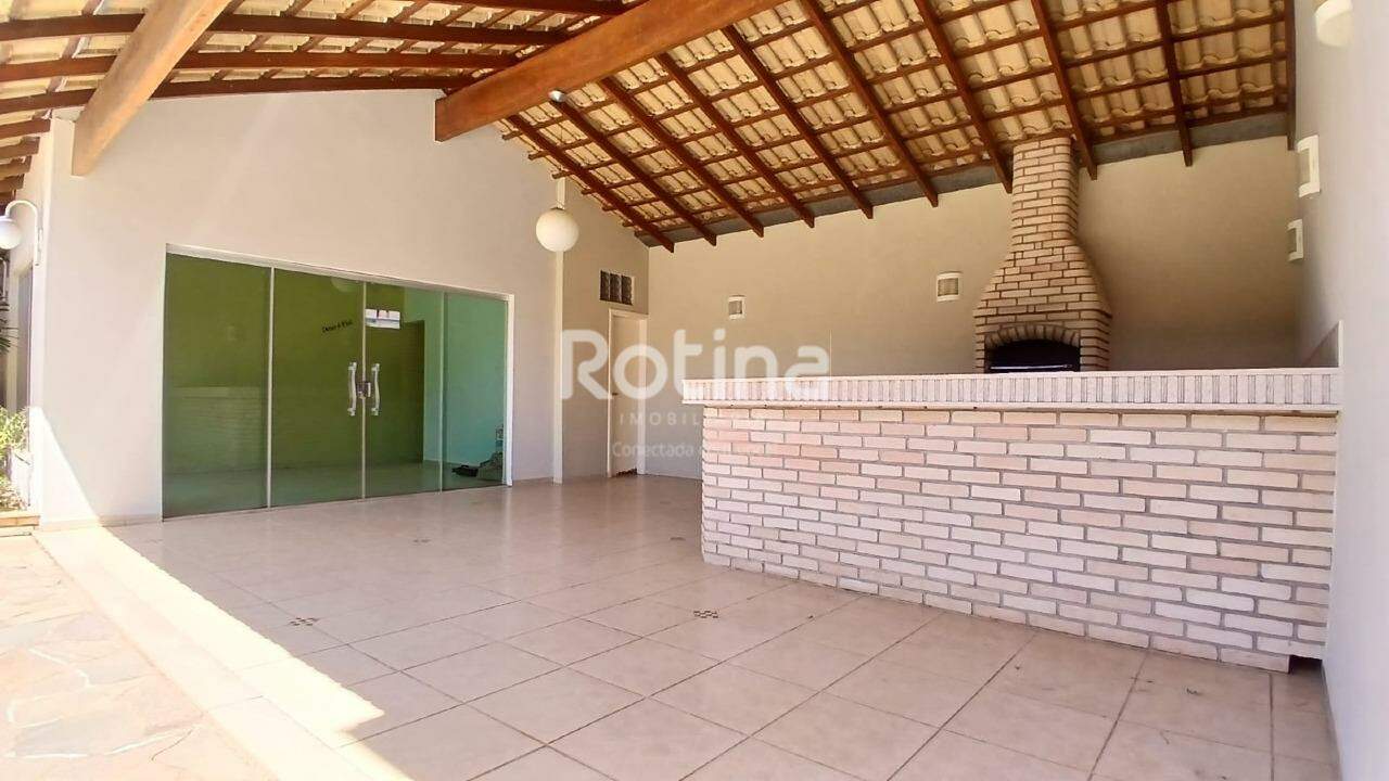 Casa para alugar, 4 quartos em Uberlândia no bairro Brasil no valor de R$ 6.000,00 - Rotina Imobiliária: 