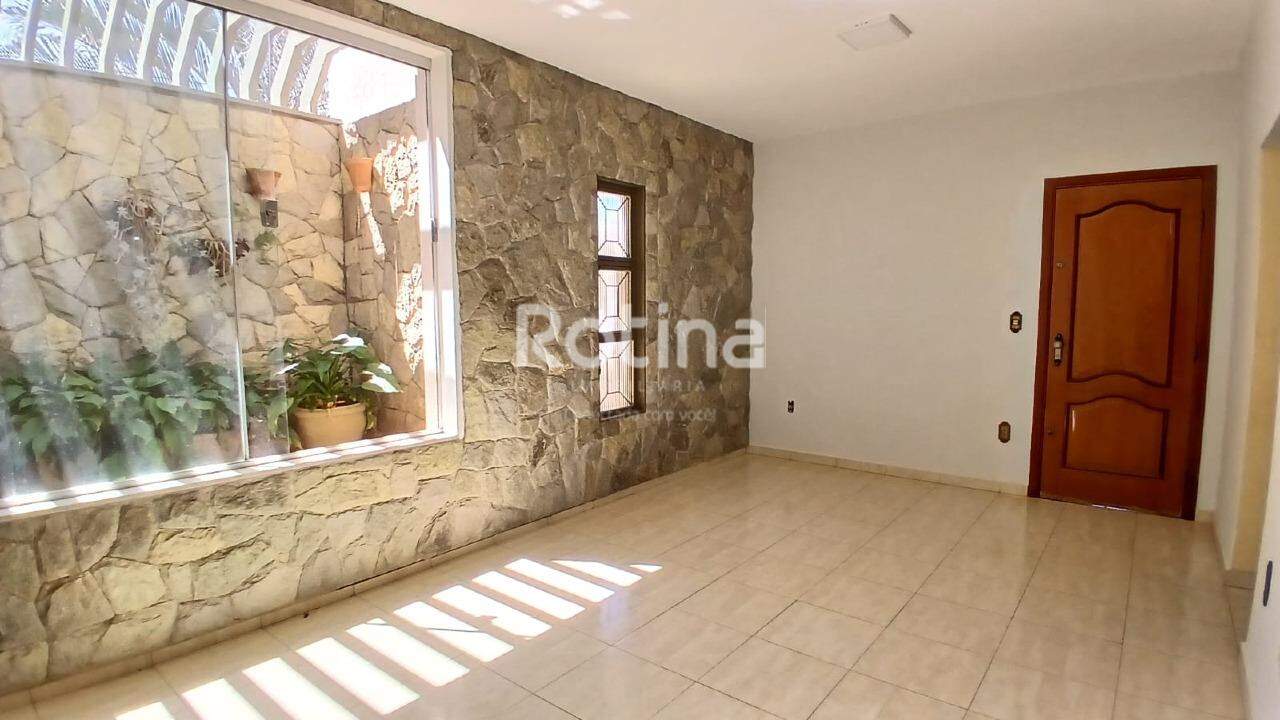 Casa para alugar, 4 quartos em Uberlândia no bairro Brasil no valor de R$ 6.000,00 - Rotina Imobiliária: 