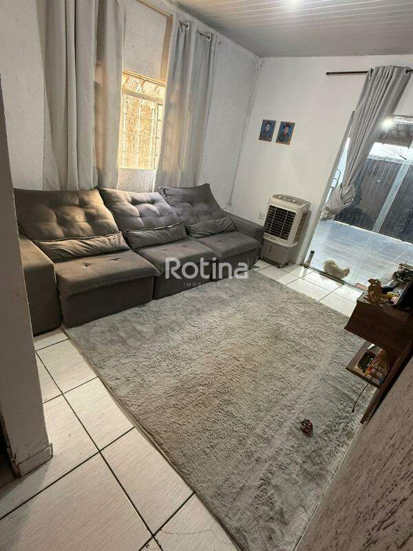 Casa à venda, 3 quartos em Uberlândia no bairro Luizote de Freitas no valor de R$ 345.000,00 - Rotina Imobiliária: 