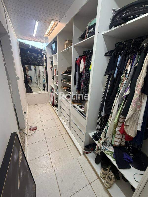 Casa à venda, 3 quartos em Uberlândia no bairro Luizote de Freitas no valor de R$ 345.000,00 - Rotina Imobiliária: 