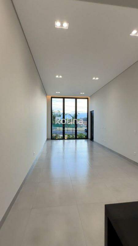 Casa Condomínio Fechado à venda, 3 quartos em Uberlândia no bairro Loteamento Portal do Vale II no valor de R$ 1.490.000,00 - Rotina Imobiliária: 