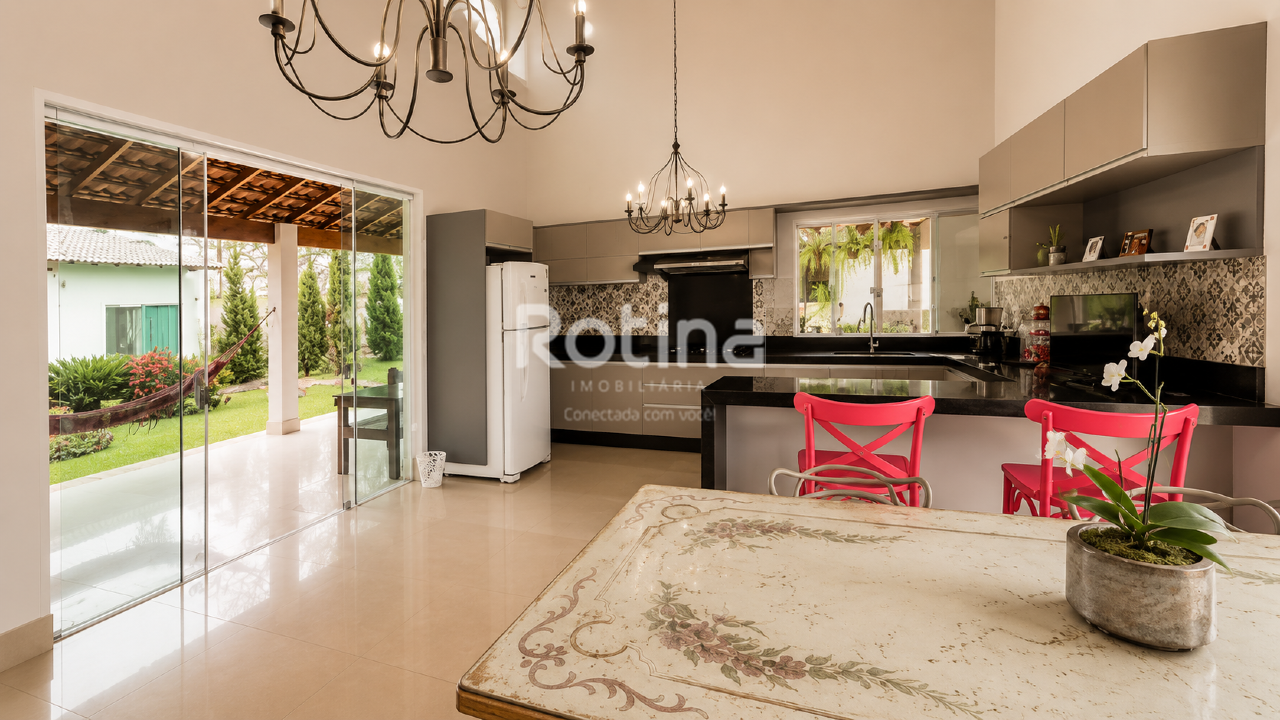 Casa Condomínio Fechado à venda, 5 quartos em Uberlândia no bairro Morada do Sol no valor de R$ 4.900.000,00 - Rotina Imobiliária: 