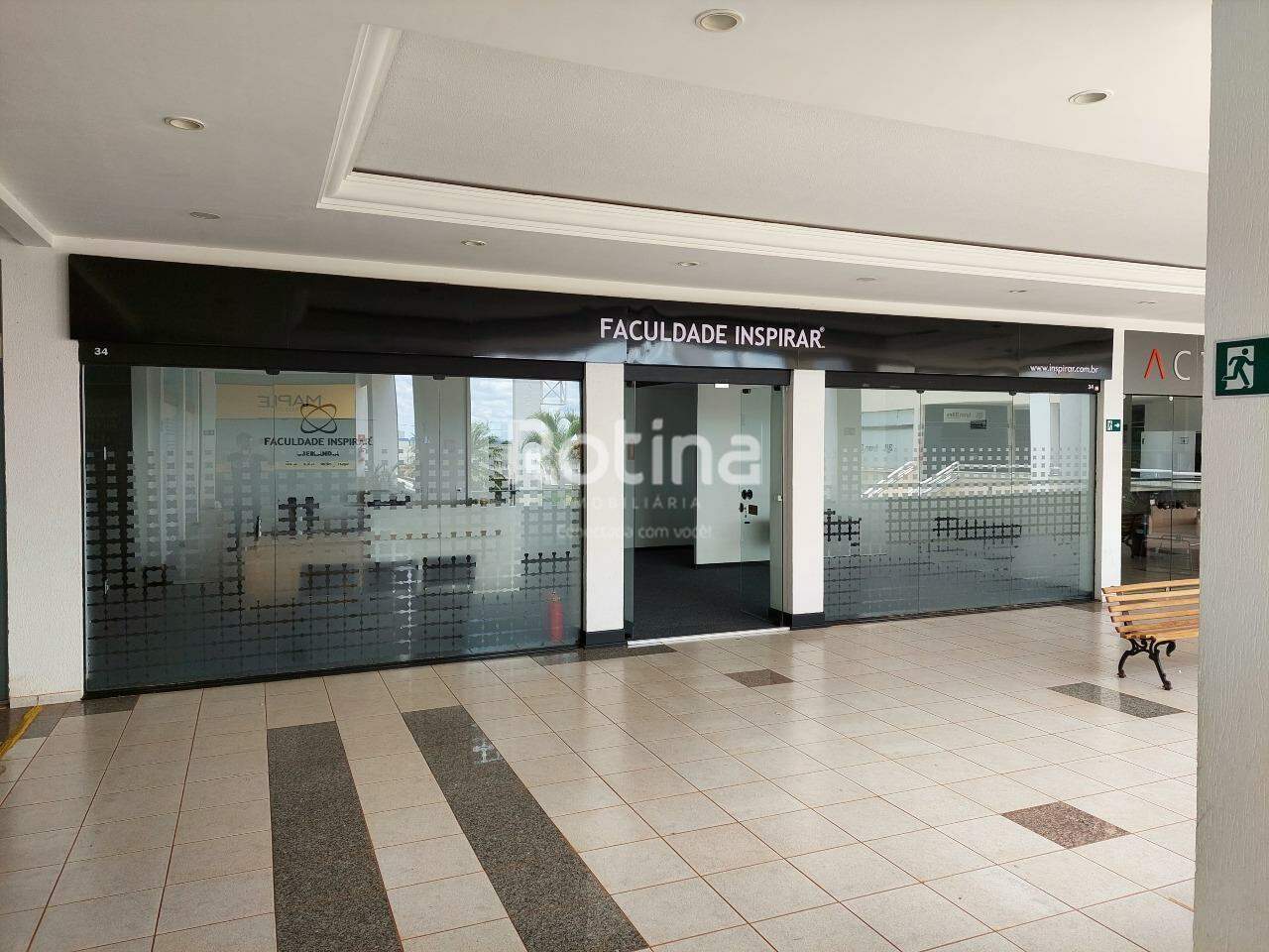 Sala à venda, em Uberlândia no bairro Santa Mônica no valor de R$ 530.000,00 - Rotina Imobiliária: 