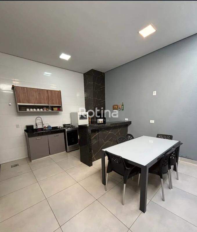 Casa à venda, 2 quartos em Uberlândia no bairro Jardim Europa no valor de R$ 430.000,00 - Rotina Imobiliária: 