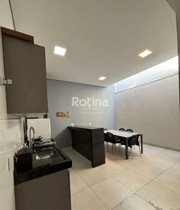 Casa à venda, 2 quartos em Uberlândia no bairro Jardim Europa no valor de R$ 430.000,00 - Rotina Imobiliária: 