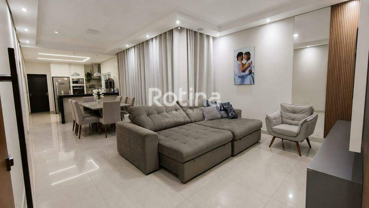 Casa à venda, 3 quartos em Uberlândia no bairro Loteamento Portal do Vale II no valor de R$ 740.000,00 - Rotina Imobiliária: 