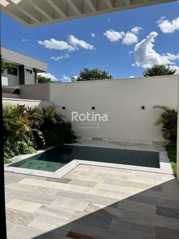 Casa Condomínio Fechado à venda, 3 quartos em Uberlândia no bairro Granja Marileusa no valor de R$ 2.690.000,00 - Rotina Imobiliária: 