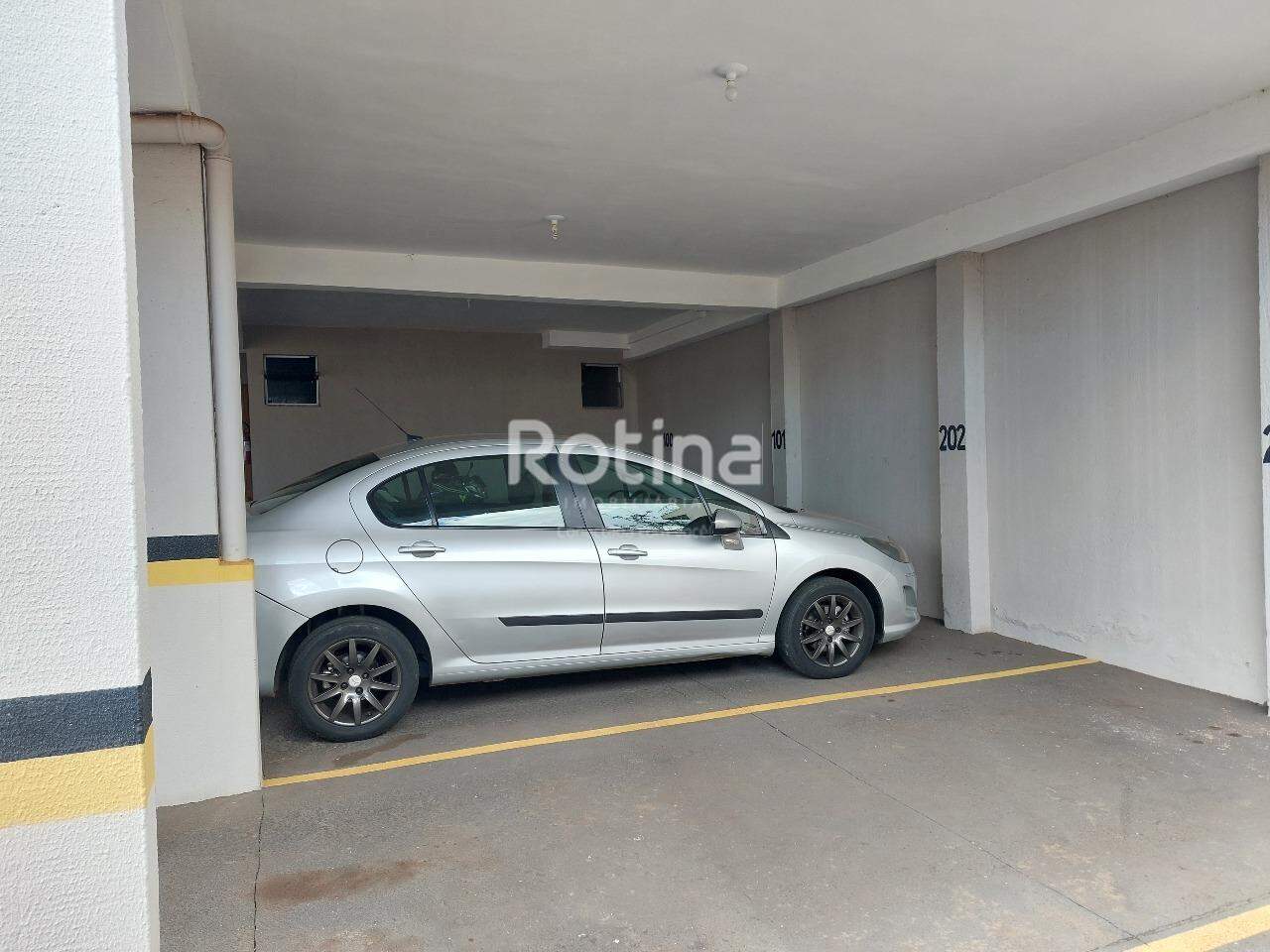 Apartamento para alugar, 2 quartos em Uberlândia no bairro Santa Mônica no valor de R$ 1.700,00 - Rotina Imobiliária: 