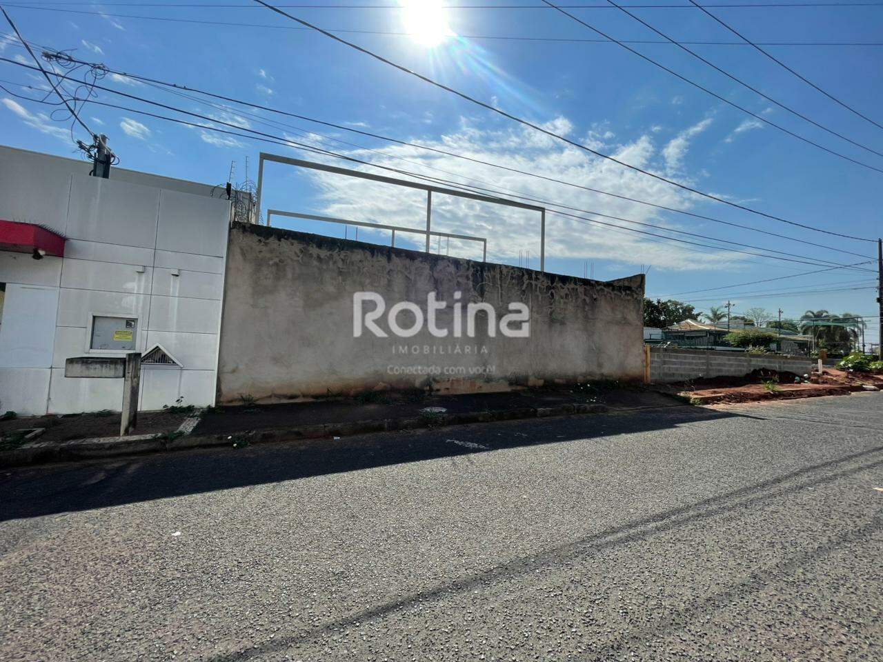 Terreno à venda, em Uberlândia no bairro Vigilato Pereira no valor de R$ 540.000,00 - Rotina Imobiliária: 