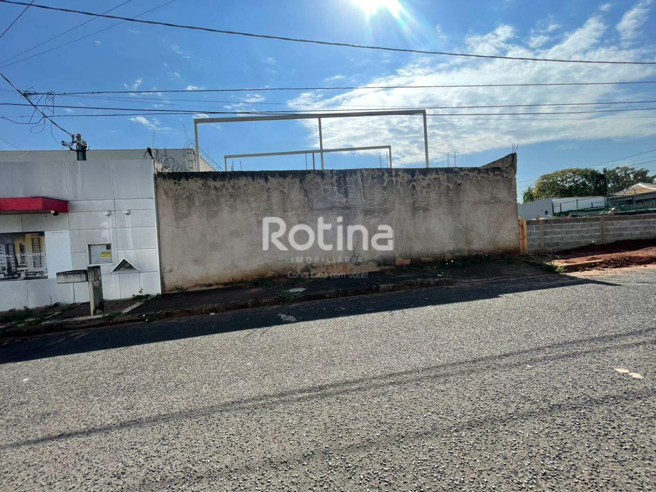 Terreno à venda, em Uberlândia no bairro Vigilato Pereira no valor de R$ 540.000,00 - Rotina Imobiliária: 