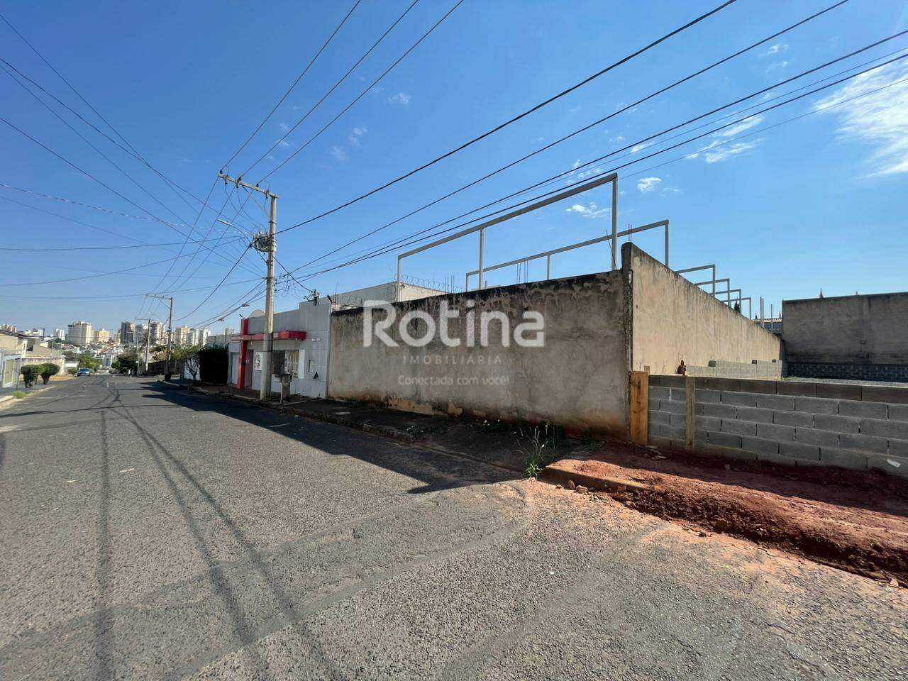 Terreno à venda, em Uberlândia no bairro Vigilato Pereira no valor de R$ 540.000,00 - Rotina Imobiliária: 