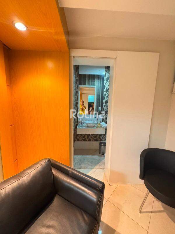 Sala à venda, em Uberlândia no bairro Centro no valor de R$ 460.000,00 - Rotina Imobiliária: 